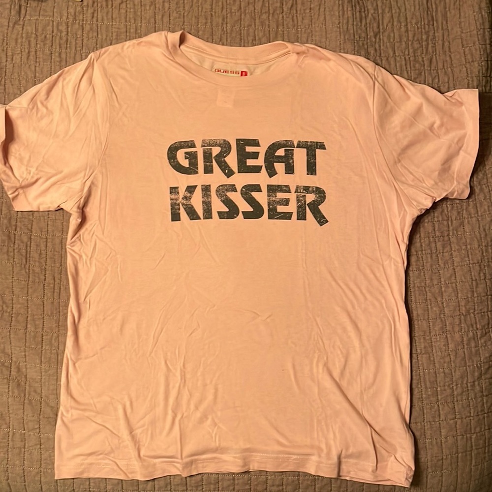 Mens Guess T-shirt. Sz Medium.